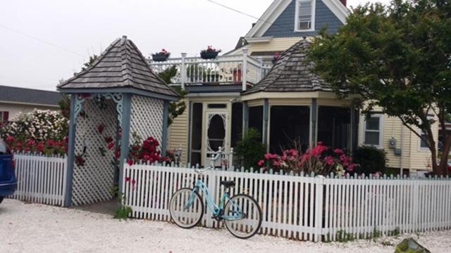 Miss Molly'S Inn Chincoteague Exterior photo
